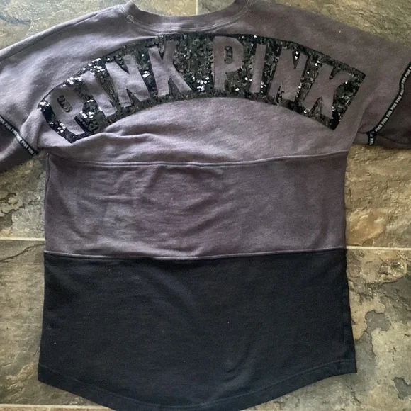 VS pink sweater - Picture 2 of 2